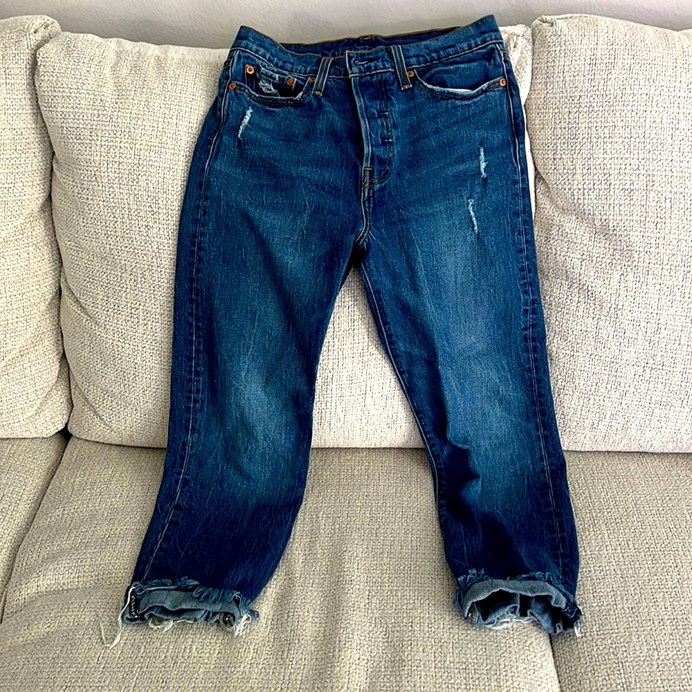 Levi’s Wedgie Fit Medium Wash Straight Jeans